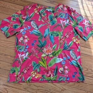 Chico's Pink Tropical Floral V-Neck Top